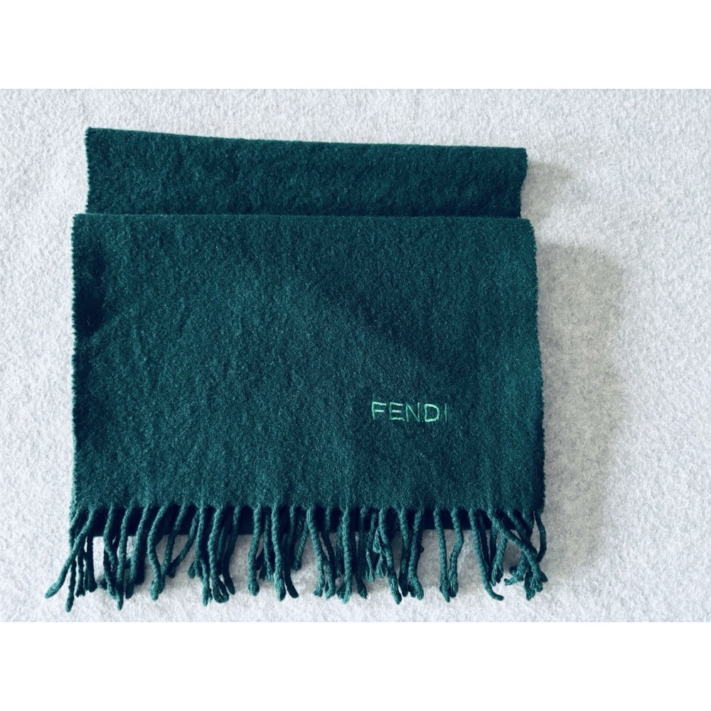 Vintage FENDI Green 100% Wool Muffler Scarf – Made in Italy